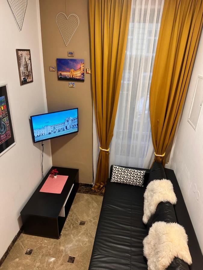 As Small As Caravans Viena Exterior foto