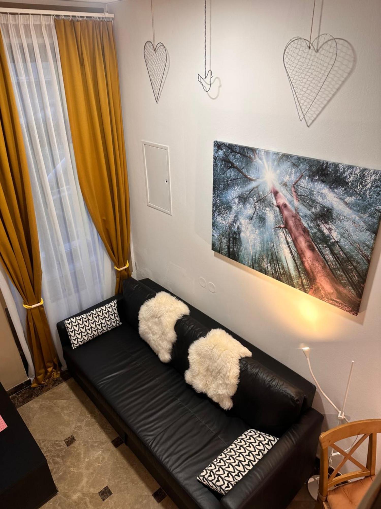 As Small As Caravans Viena Exterior foto